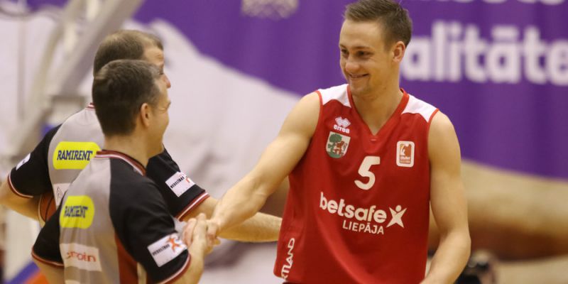 „Lauvas” pret „lūšiem” Liepājā